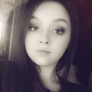 Meet your Posher, Abbey